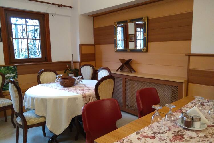 Evimiz Yenikoy Merkez Istanbul